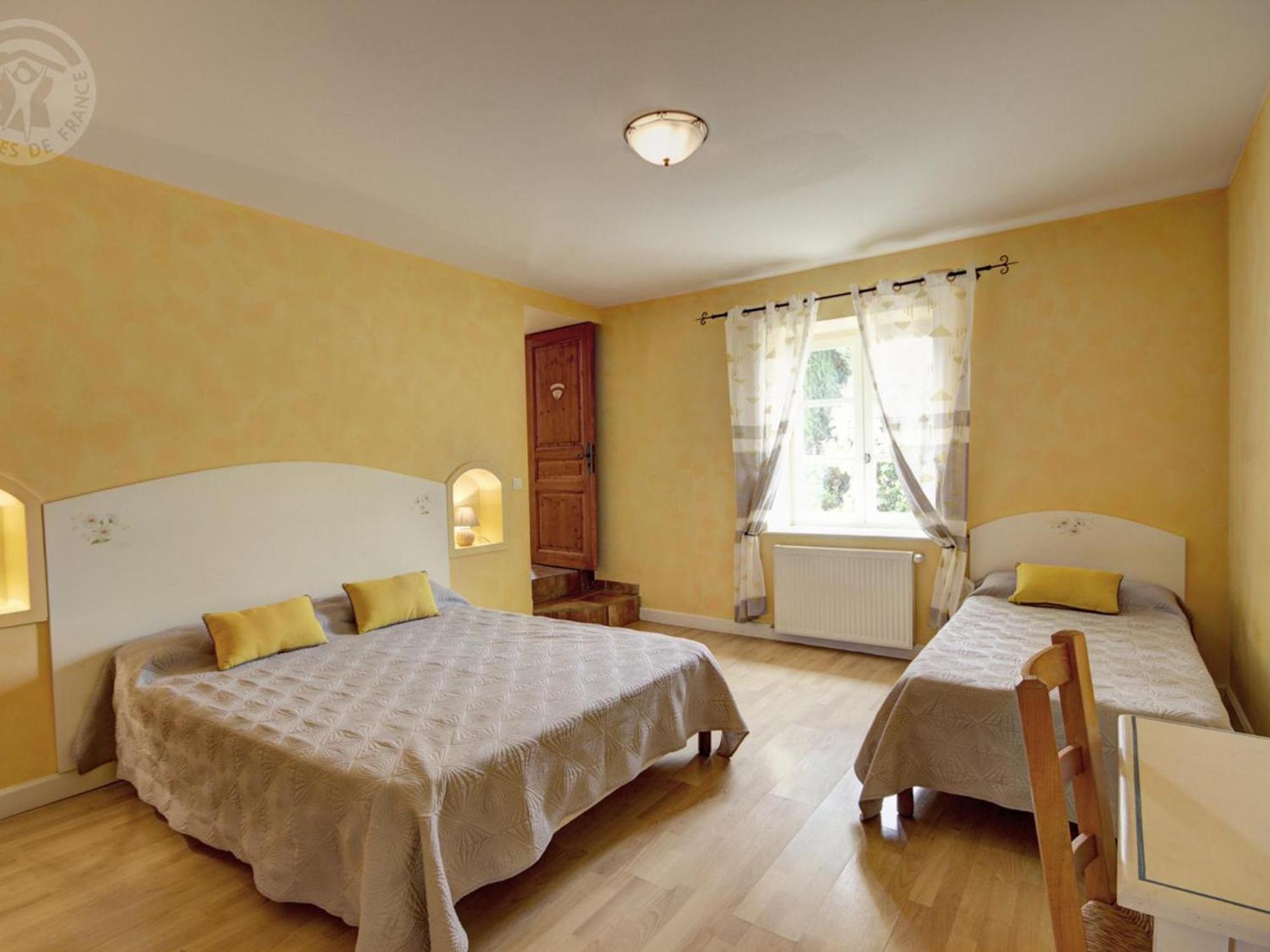 Belle Maison De Campagne Avec Piscine, 4 Chambres, Jardin Et Terrasse Pres De Montbrison - Fr-1-496-48 Chalain-le-Comtal Exterior foto