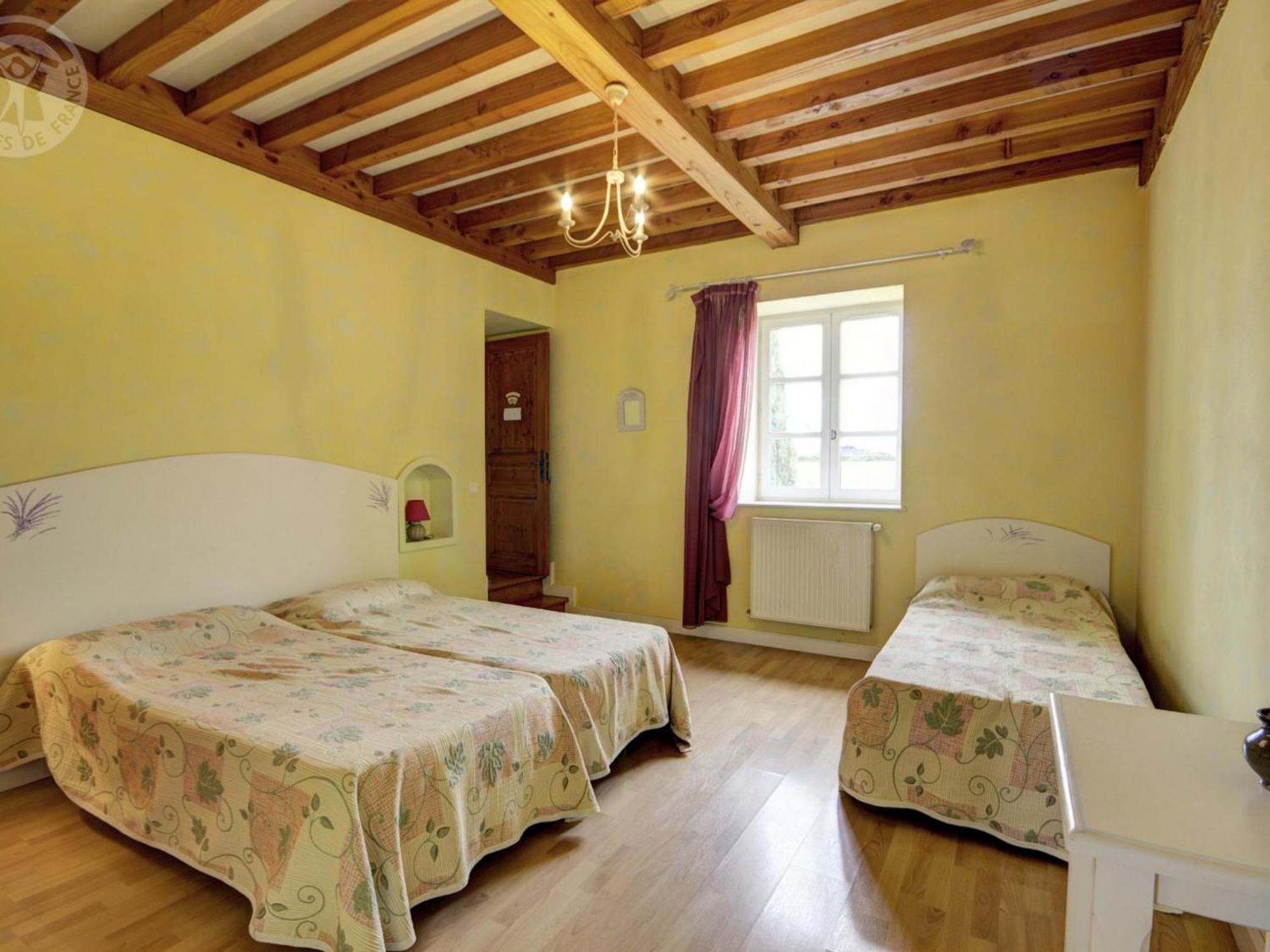 Belle Maison De Campagne Avec Piscine, 4 Chambres, Jardin Et Terrasse Pres De Montbrison - Fr-1-496-48 Chalain-le-Comtal Exterior foto